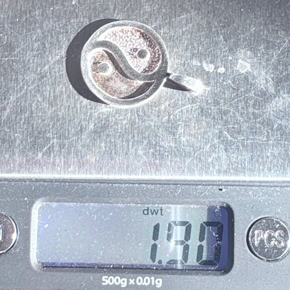 VTG Solid Sterling Silver 925 Yin Yang Design Circle Pendant Size 1" Length - Picture 9 of 9